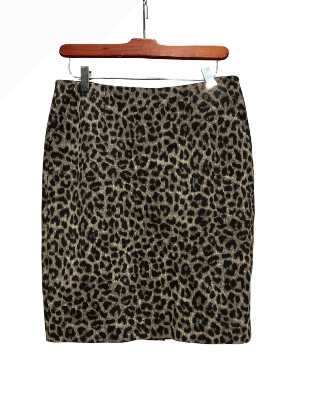 Cabi Leopard Print Pencil Skirt Size 4